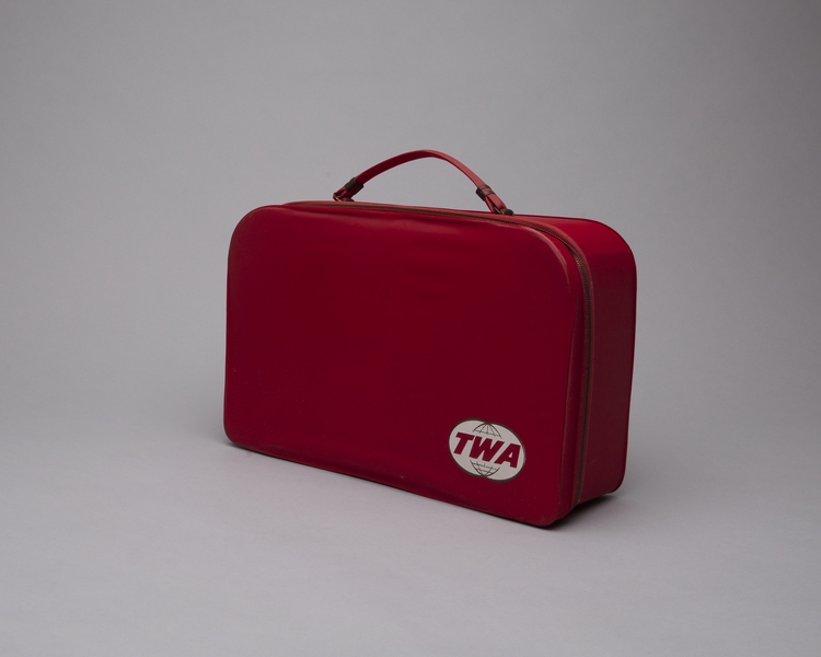 Image: airline bag: TWA (Trans World Airlines)