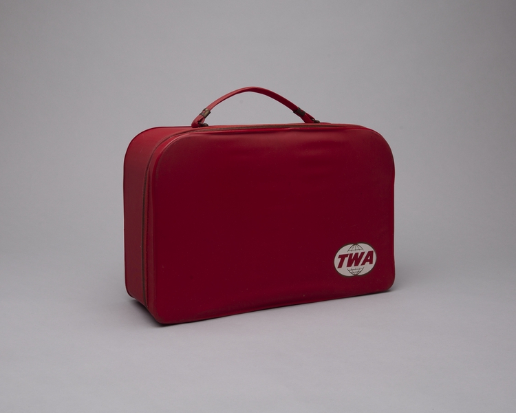 Image: airline bag: TWA (Trans World Airlines)