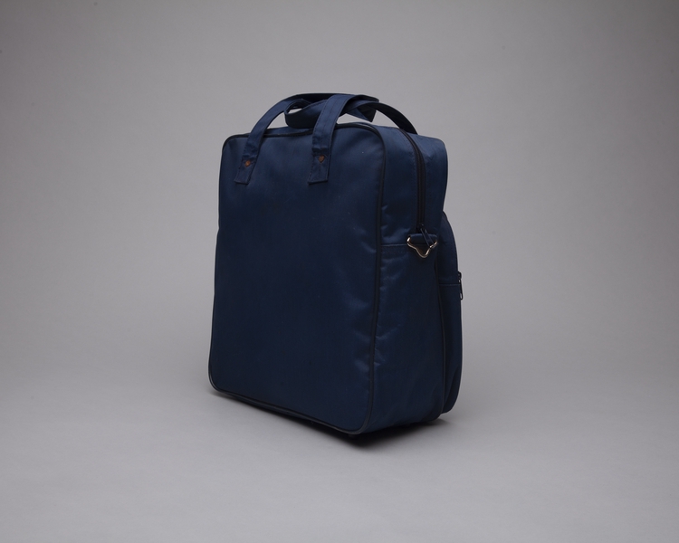 Image: airline bag: Pan American World Airways