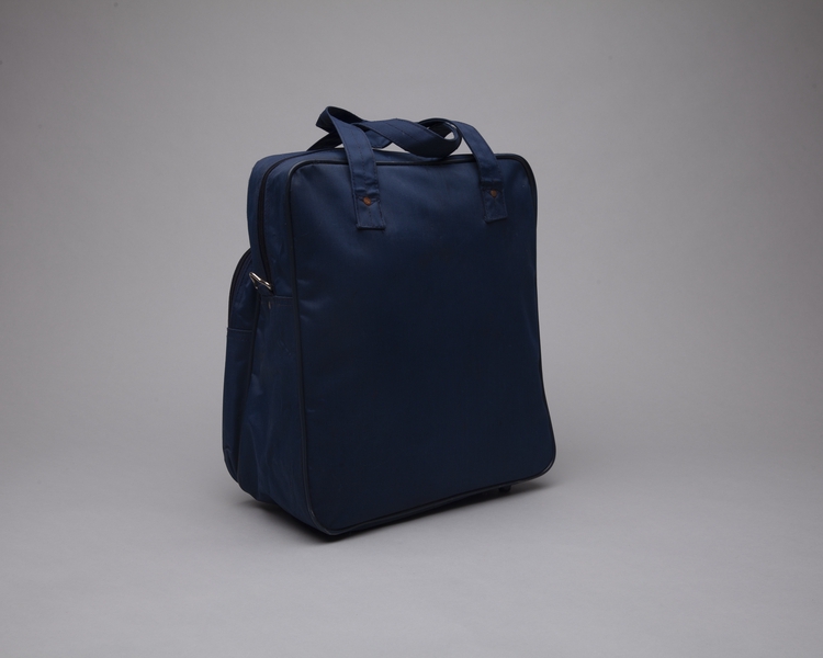 Image: airline bag: Pan American World Airways