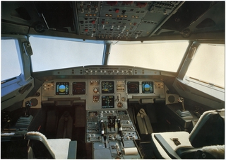 Image: poster: Boeing 747, flight deck