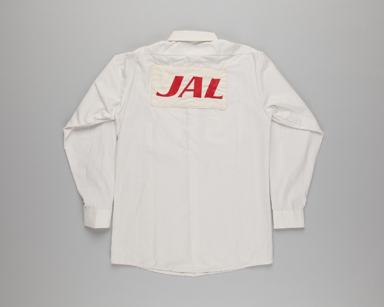 Image: ramp agent shirt: Japan Air Lines