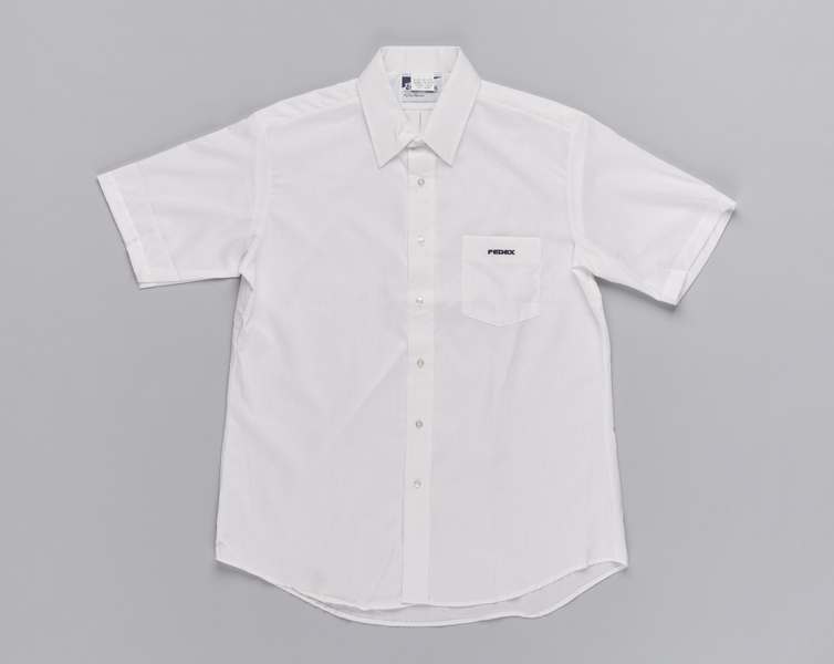 Image: customer service agent shirt: Federal Express