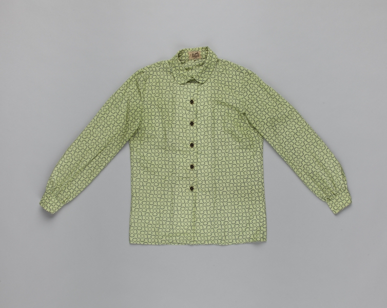 Image: flight attendant blouse: UTA (Union de Transports Aériens)