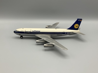 Image: toy airplane: Lufthansa, Boeing 707