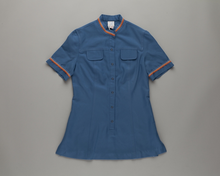 Image: flight attendant tunic: Delta Air Lines
