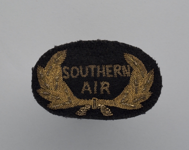 Flight officer cap badge: Southern Air Transport