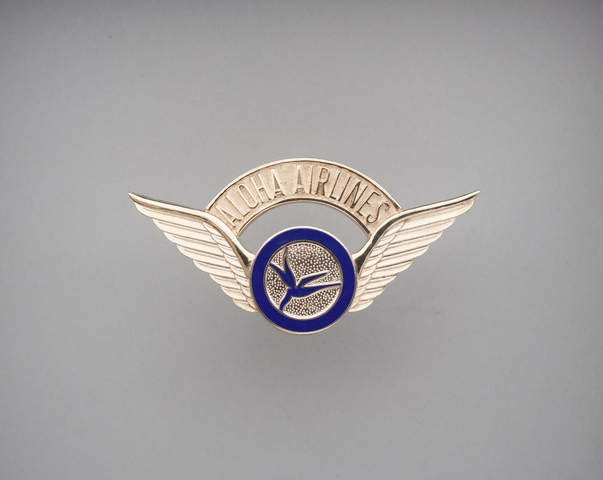Flight officer cap badge: Aloha Airlines