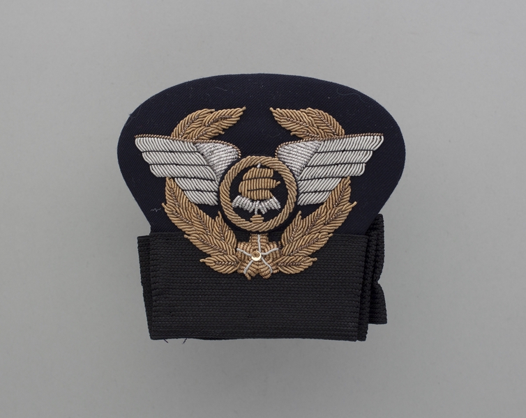 Image: flight officer cap badge: ANA (All Nippon Airways)