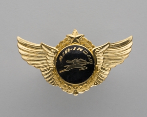 Image: flight officer cap badge: Air India
