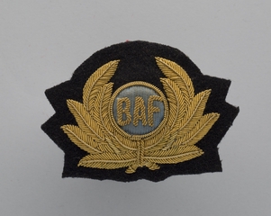 Image: flight officer cap badge: British Air Ferries