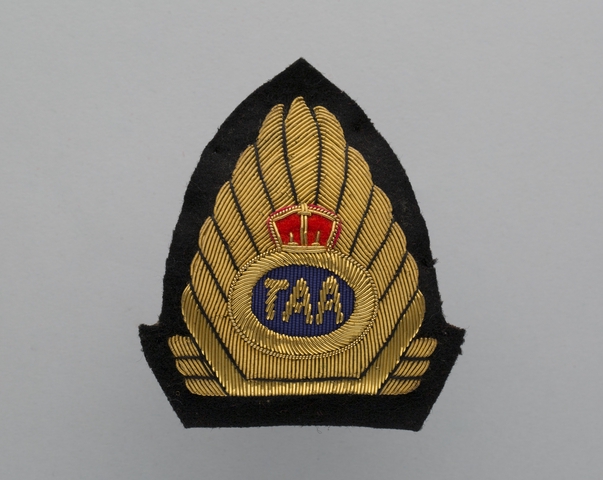 Flight officer cap badge: Trans Australia Airlines (TAA)