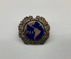 Image: flight officer cap badge: Pan American Airways System