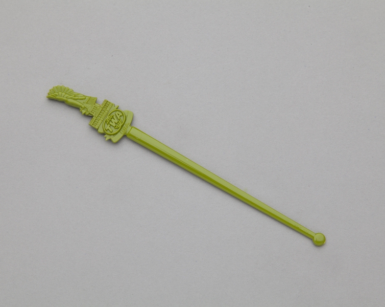 Image: swizzle stick: TWA (Trans World Airlines), USA