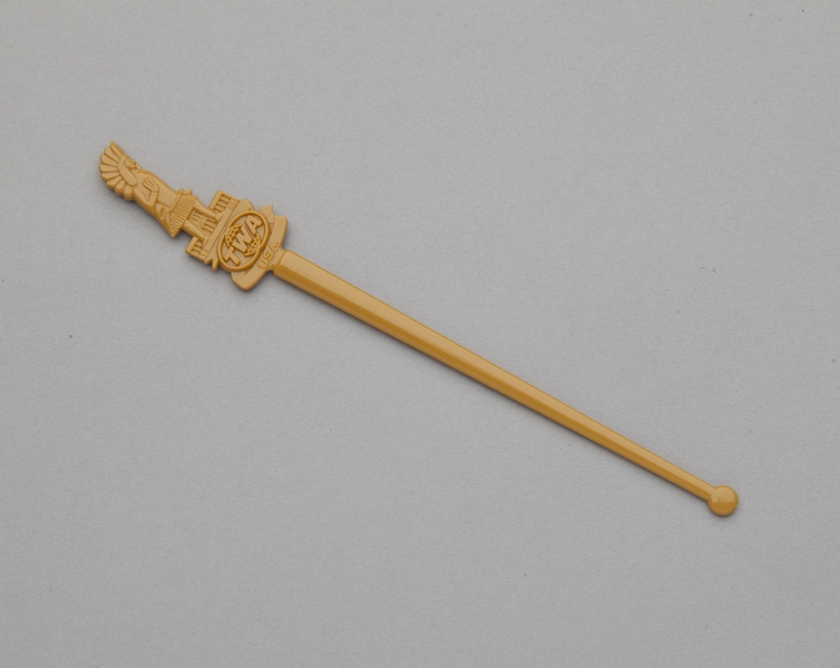 Image: swizzle stick: TWA (Trans World Airlines), USA