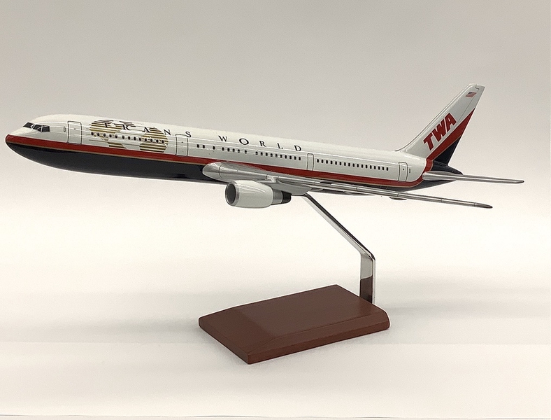 Image: model airplane: TWA (Trans World Airlines), Boeing 767-300