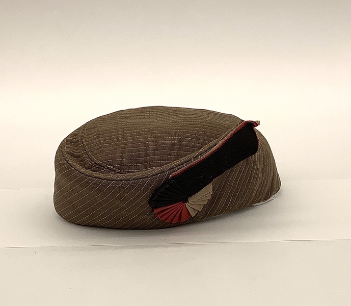 Image: air hostess hat: TWA (Trans World Airlines), winter