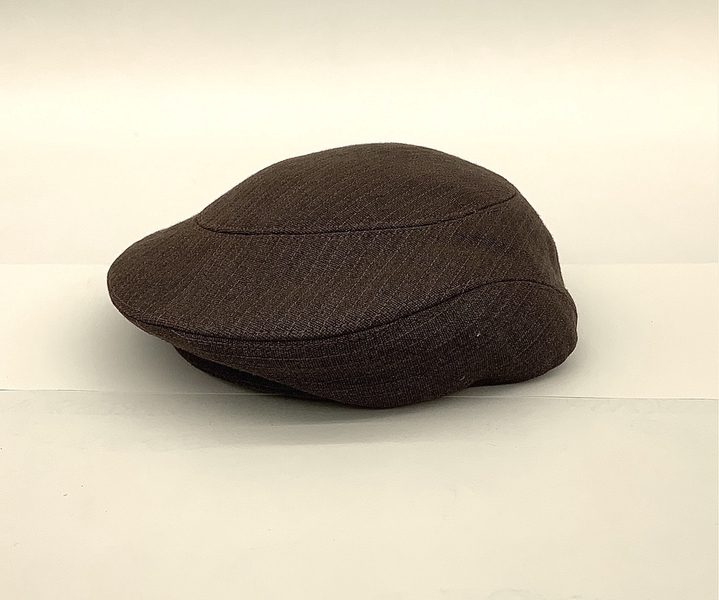 Image: air hostess hat: TWA (Trans World Airlines), winter