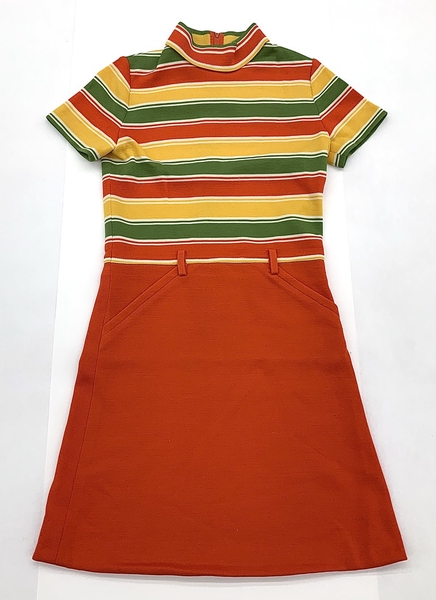 Image: air hostess dress: TWA (Trans World Airlines), winter