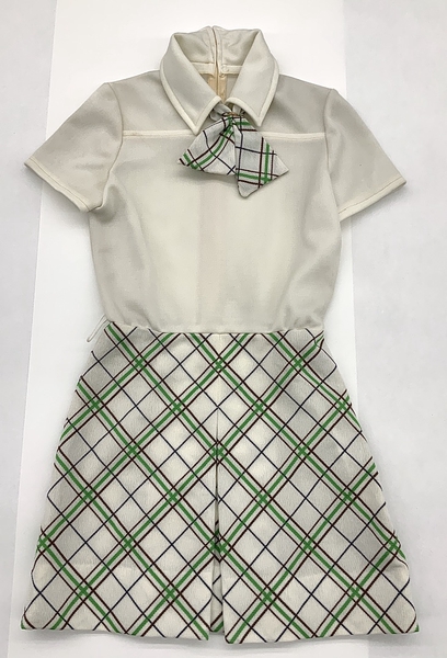 Image: air hostess dress: TWA (Trans World Airlines), summer