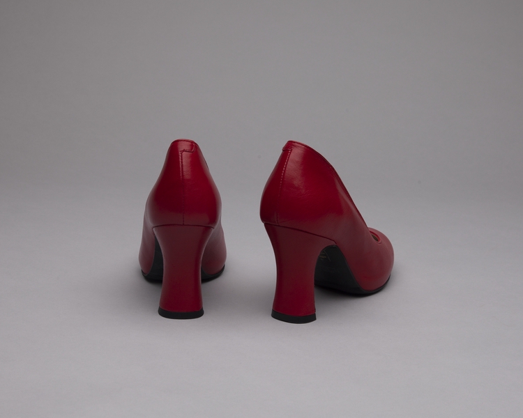 Image: flight attendant shoes: Virgin Atlantic