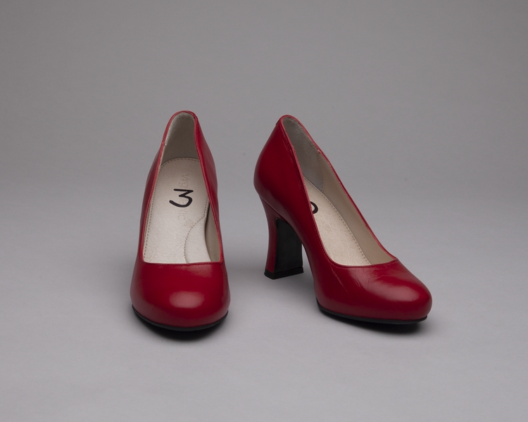 Image: flight attendant shoes: Virgin Atlantic