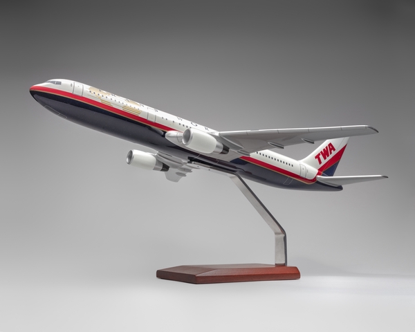 Model airplane: TWA (Trans World Airlines), Boeing 767-300