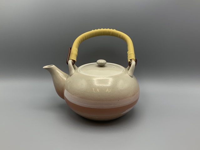 Teapot with lid: Lufthansa