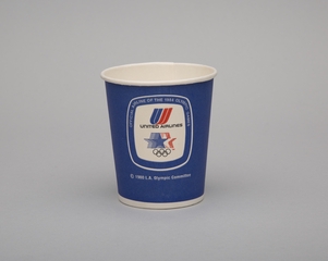 Image: paper cup: United Airlines