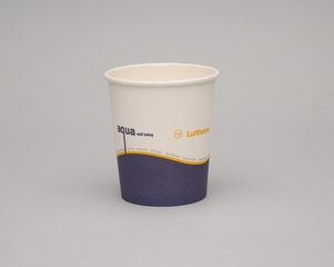 Image: paper cup: Lufthansa