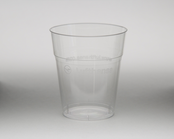 Plastic cup: Lufthansa
