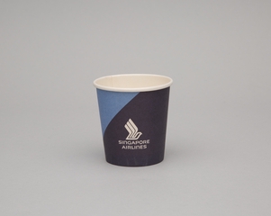 Image: paper cup: Singapore Airlines
