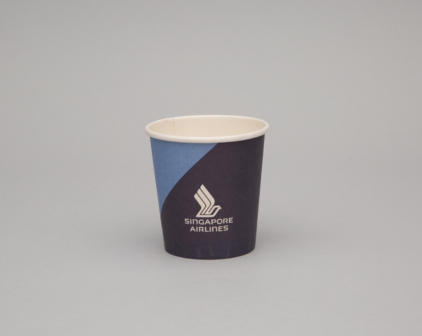 Paper cup: Singapore Airlines
