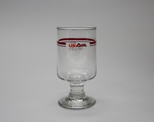 Image: wine glass: USAir Club