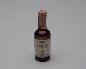 Image: miniature liquor bottle: United Air Lines, Canadian Club