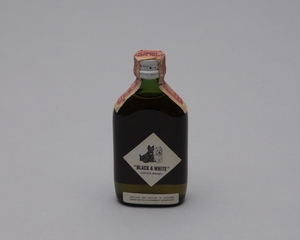 Image: miniature liquor bottle: United Air Lines, Black & White