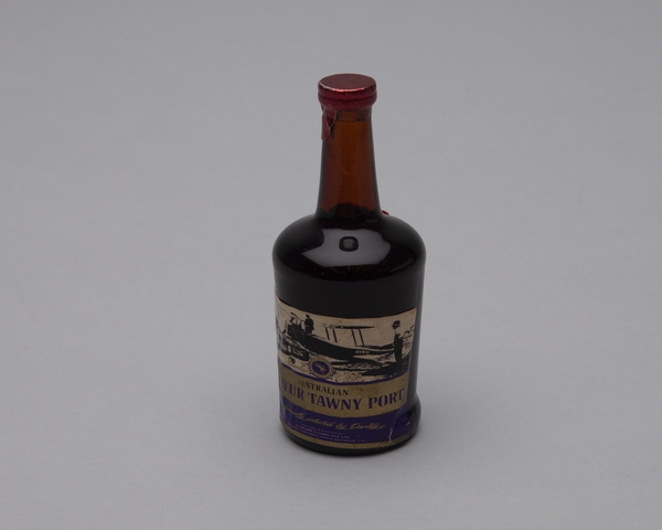 Miniature liquor bottle: Qantas Airways, Liqueur Tawny Port