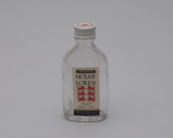 Miniature liquor bottle: Pan American World Airways, House of Lords, Dry Gin