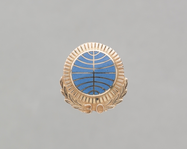 Service pin: Pan American World Airways, 30 years