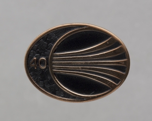 Image: service pin / tie tack: Continental Airlines, 40 years