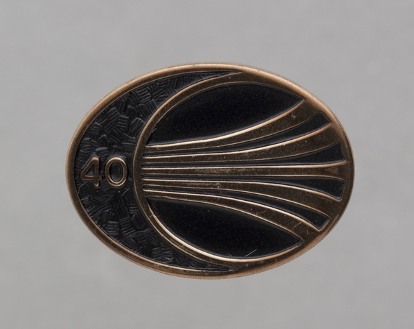 Service pin / tie tack: Continental Airlines, 40 years