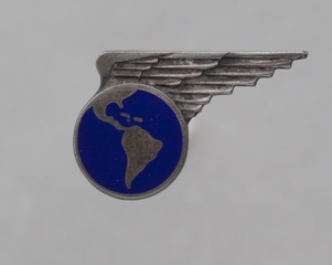 Image: service pin: Pan American Airways, 1-3 years
