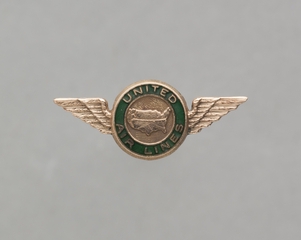 Image: service pin: United Air Lines, 1 year