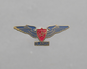 Image: service pin: Sociedad Aeronautica de Medellin, 15 year
