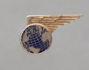 Image: service pin: Pan American Airways System, 3-5 years