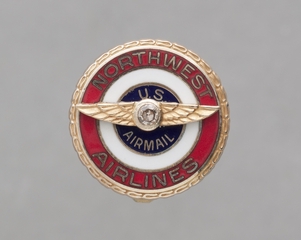 Image: service pin: Northwest Airlines, 10 year