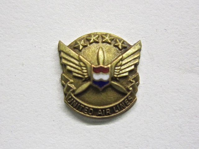 Service pin: United Air Lines, 5 years
