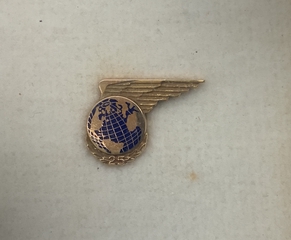 Image: service pin: Pan American World Airways, 25 years