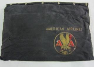 Image: amenity kit: American Airlines