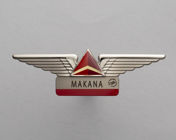 Flight attendant wings: Delta Air Lines, Makana